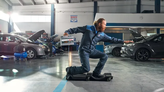 Mekaniker på Bosch Car Service verksted