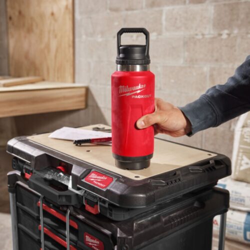 MILWAUKEE TERMOFLASKE 1065ML RED PACKOUT STOR ÅPNING