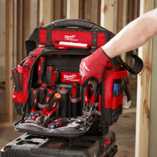 MILWAUKEE VERKTØYBAG LUKKET 38CM PACKOUT